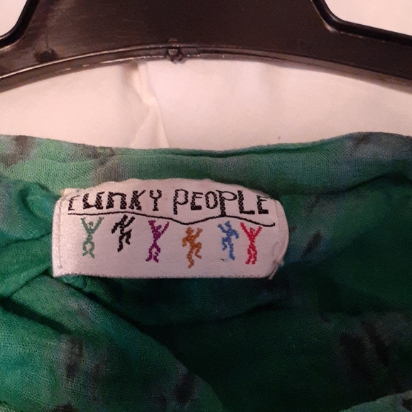 Skirt - Picture 2 of 4